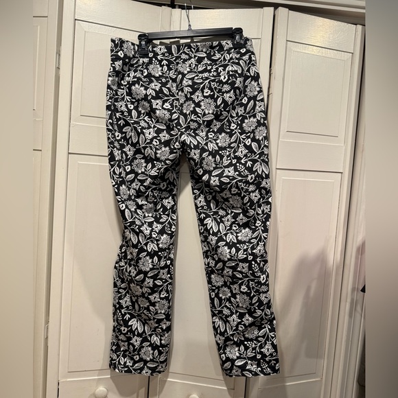Croft and barrow pull on pants size 10 - Picture 3 of 3